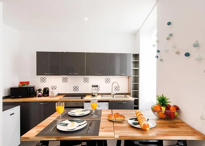 Vagliano Standing Presta Apartment *