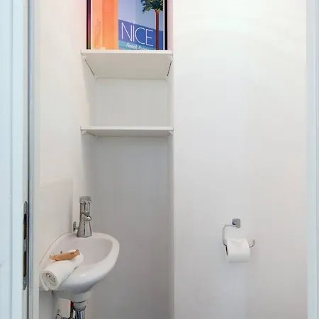 Vagliano Standing Presta 칸느